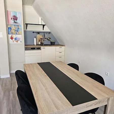 Fewo Zimmer Waldmohr Apartamento *